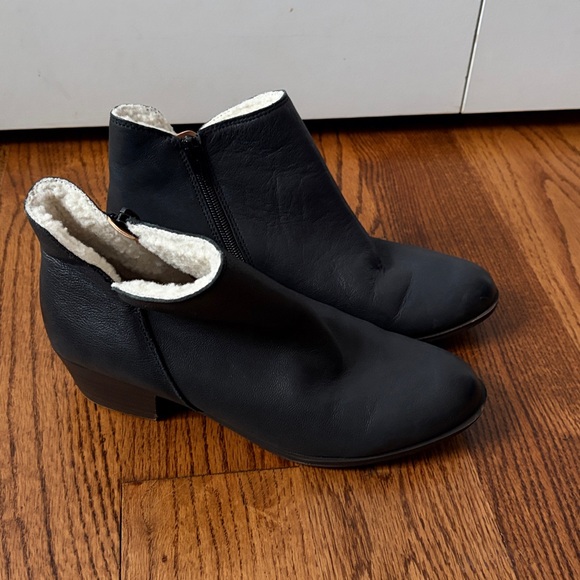 Lucky Brand Shoes - Lucky Brand Banterr 2 Fleece Lined Boots Size 8.5